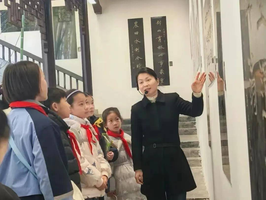 志愿暖社区文化传承育新人j9九游会网站入口青春